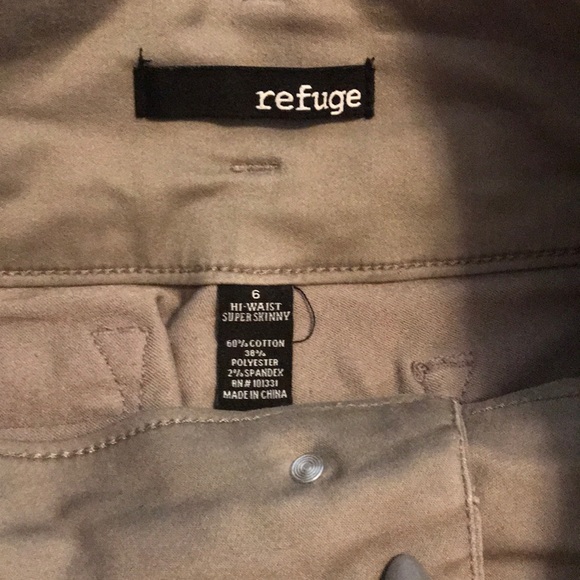 Tan pants - Picture 5 of 5